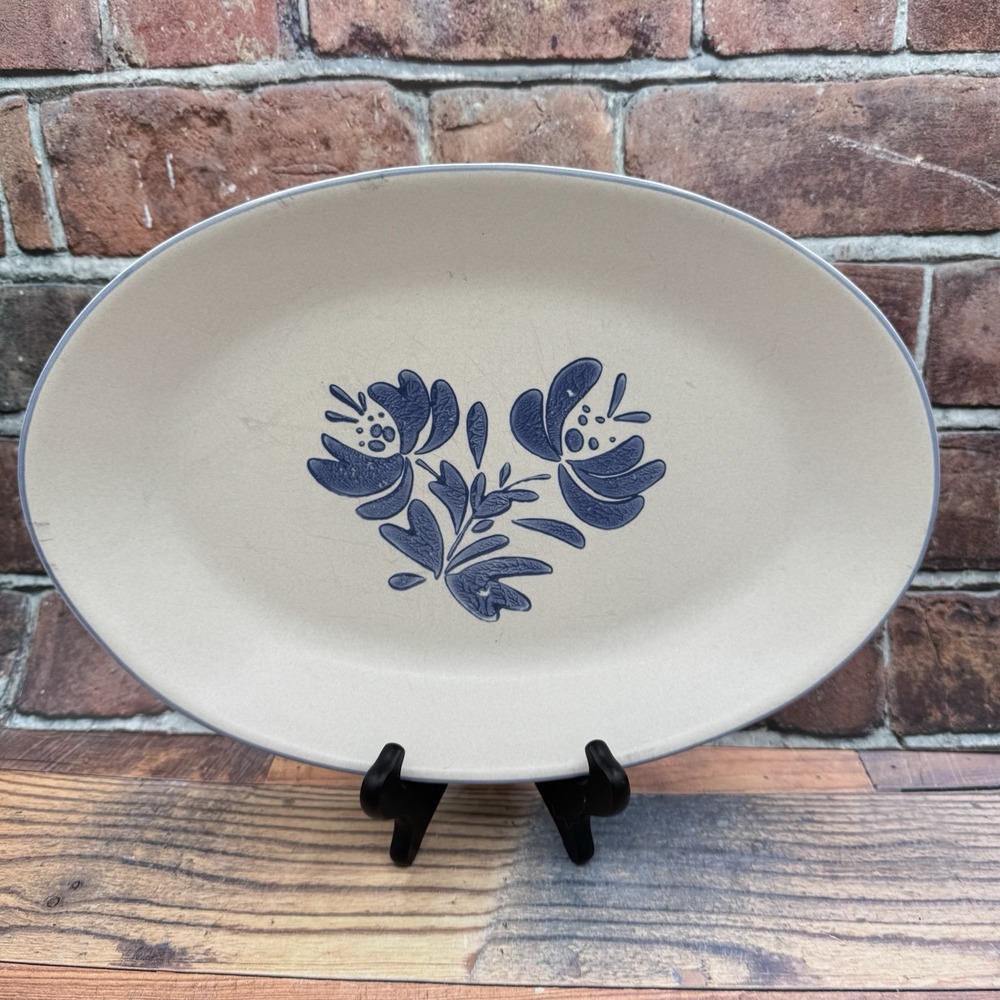 Pfaltzgraff Yorktowne Oval Serving Platter Country Farmhouse Vintage Stoneware